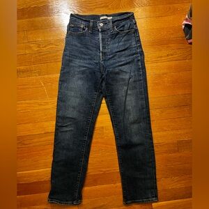 Levi’s Wedgie Straight Jean